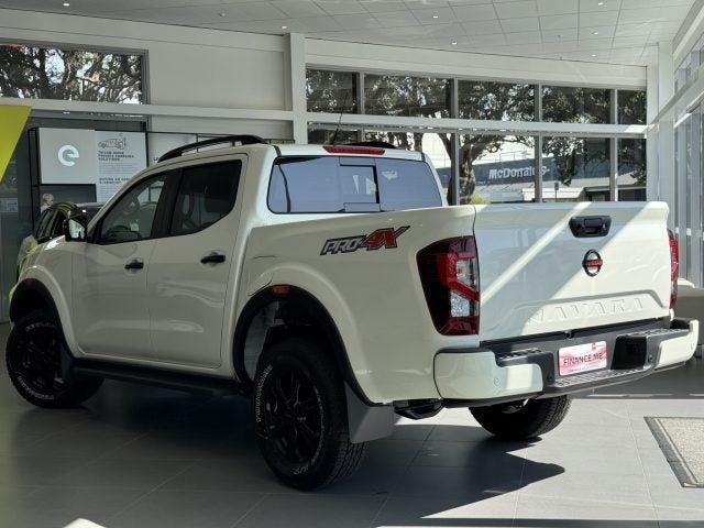 2025 Nissan Navara PRO-4X 2.3D/4WD/7AT image 3