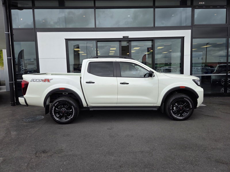 2025 Nissan Navara PRO-4X 2.3D/4WD/7AT image 2