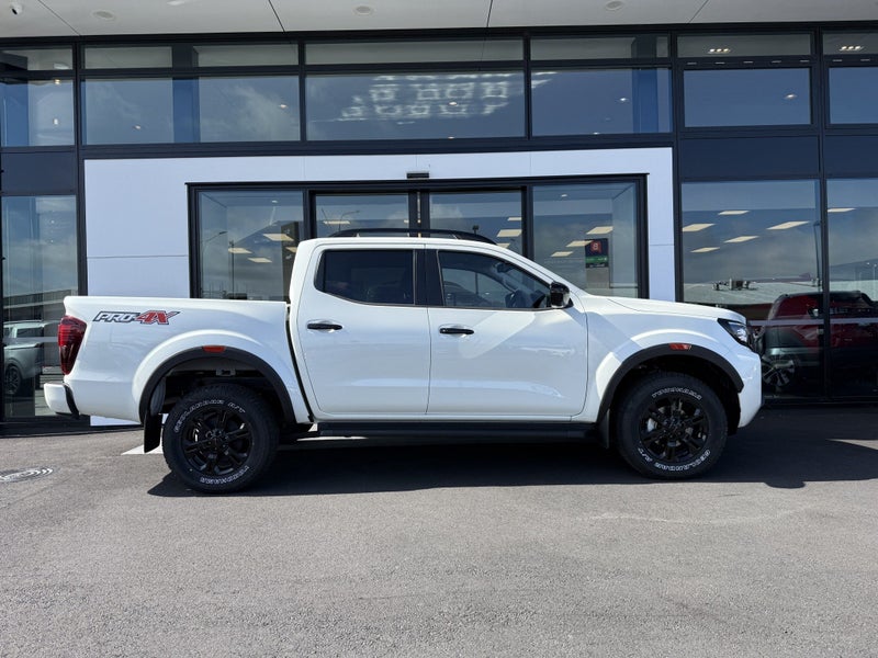 2025 Nissan Navara PRO-4X 2.3D/4WD/7AT image 2