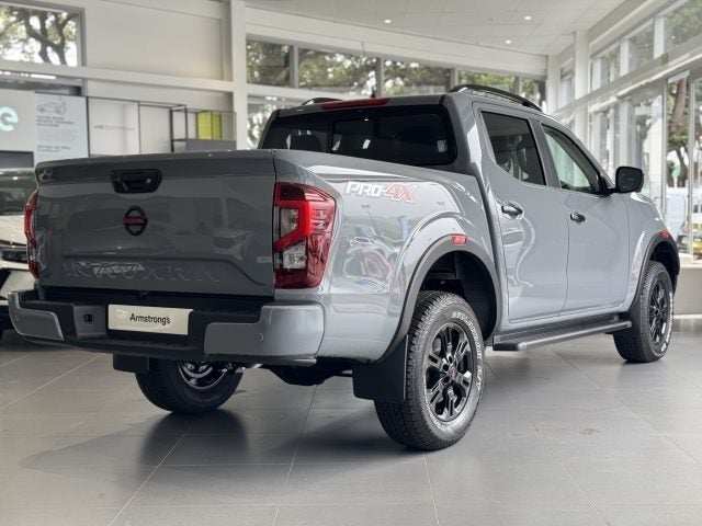 2025 Nissan Navara PRO-4X 2.3D/4WD/7AT image 3