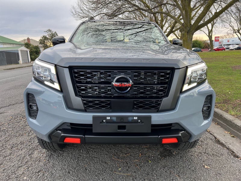 2025 Nissan Navara PRO-4X 4WD 2.3 Double Cab 7Auto image 2