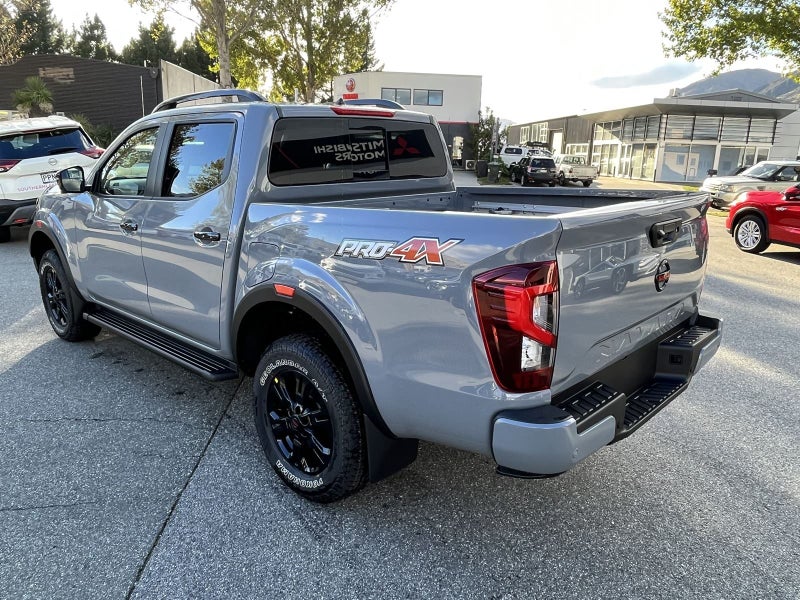 2025 Nissan Navara PRO-4X 4WD 2.3D image 4