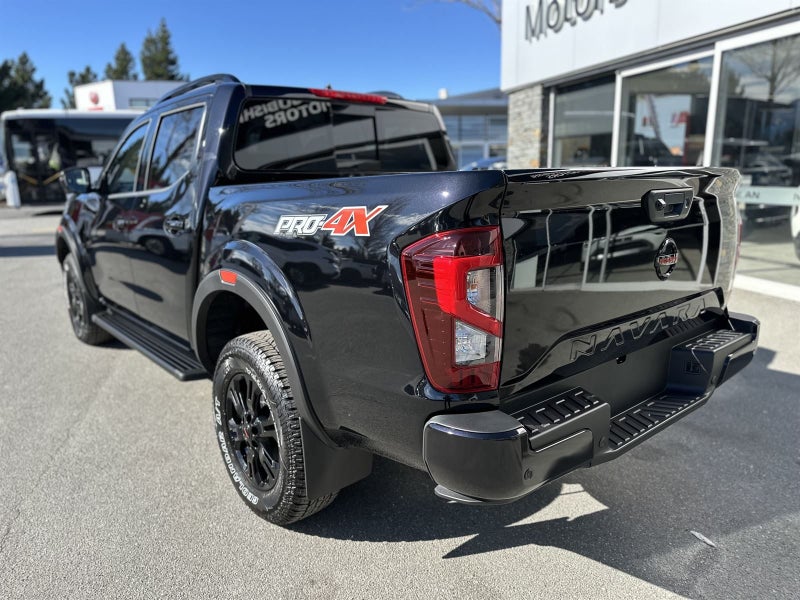 2025 Nissan Navara PRO-4X 4WD image 4