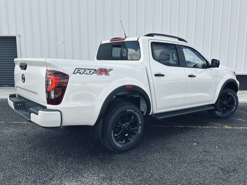 2025 Nissan Navara Pro-4X 4WD image 4