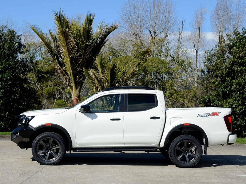 2025 Nissan Navara PRO-4X 4WD image 5