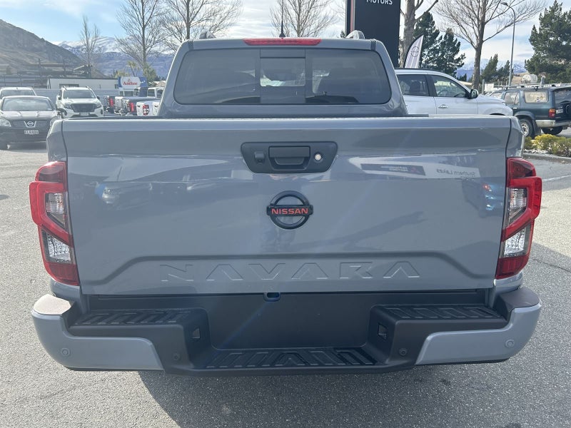 2025 Nissan Navara PRO-4X 4WD image 5