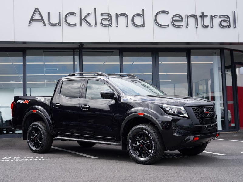 2025 Nissan Navara Pro-4X 4WD Dual Cab 2.3D 6M... image 1