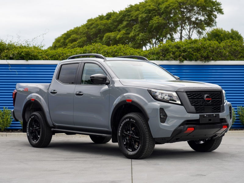 2025 Nissan Navara Pro-4X 4x4 auto image 1