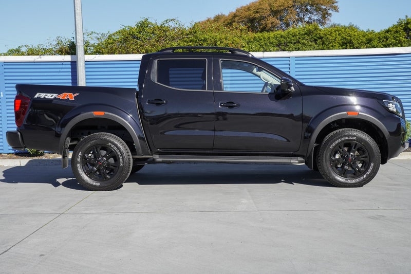 2025 Nissan Navara PRO-4X 4x4 Auto image 4