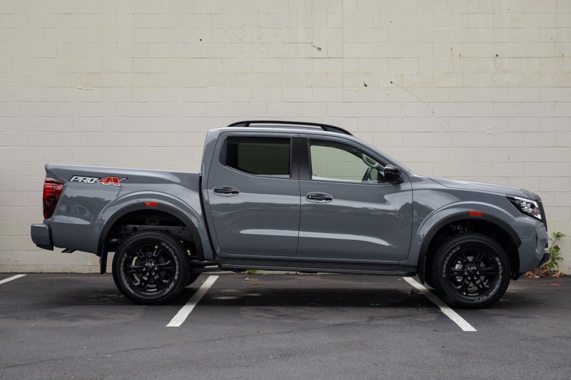 2025 Nissan Navara Pro-X 4WD 2.3D 4Dr Ute image 2