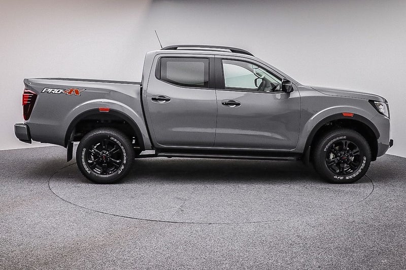 2025 Nissan Navara PRO4X 4WD D/C Auto image 5