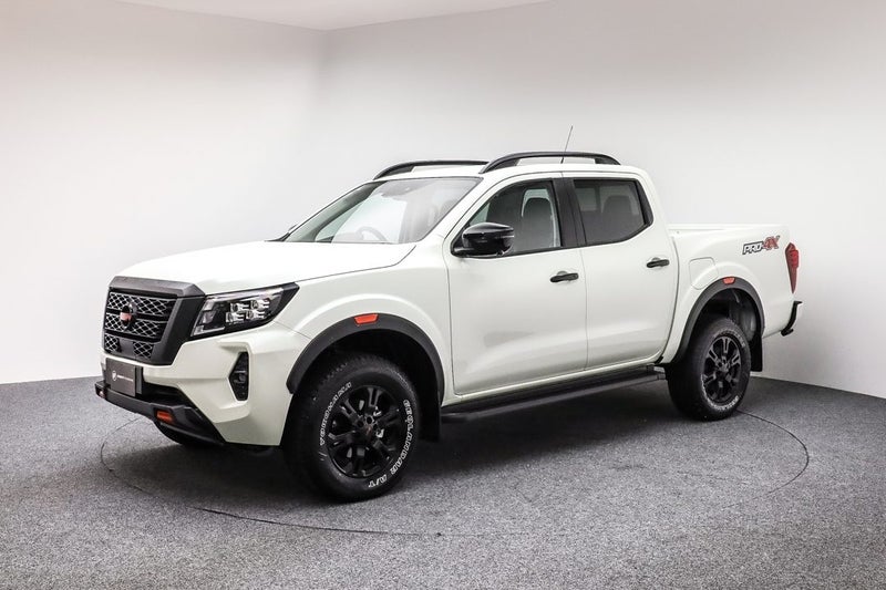 2025 Nissan Navara PRO4X 4WD D/C Auto image 3