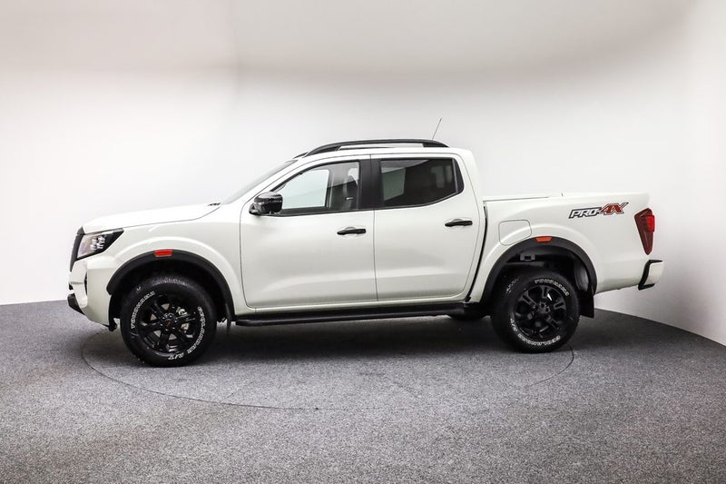 2025 Nissan Navara PRO4X 4WD D/C Auto image 4