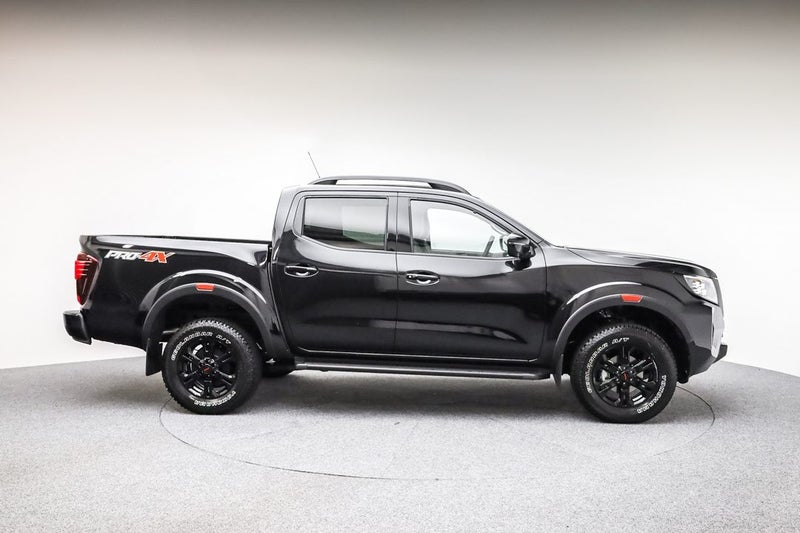 2025 Nissan Navara PRO4X 4WD D/C Auto image 5