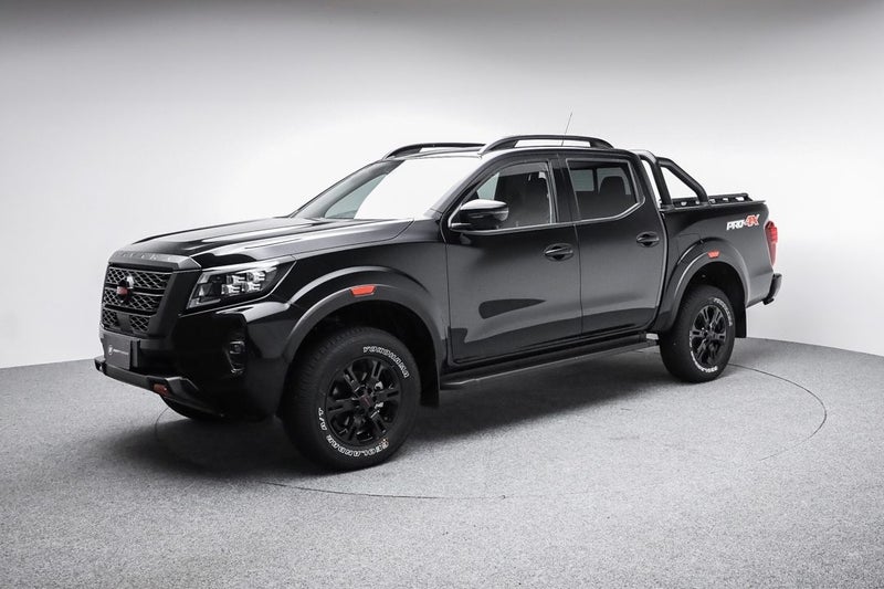 2025 Nissan Navara PRO4X 4WD D/C Auto image 3