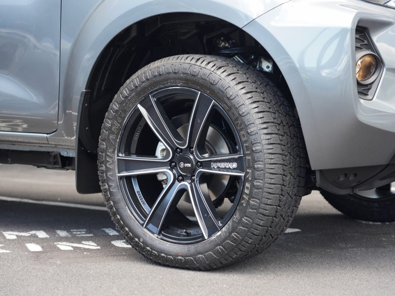 2025 Nissan Navara SL 2.3D 4WD 7A 4Dr Ute image 4