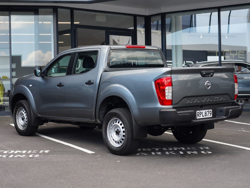 2025 Nissan Navara SL 2.3D 4WD 7A 4Dr Ute image 2