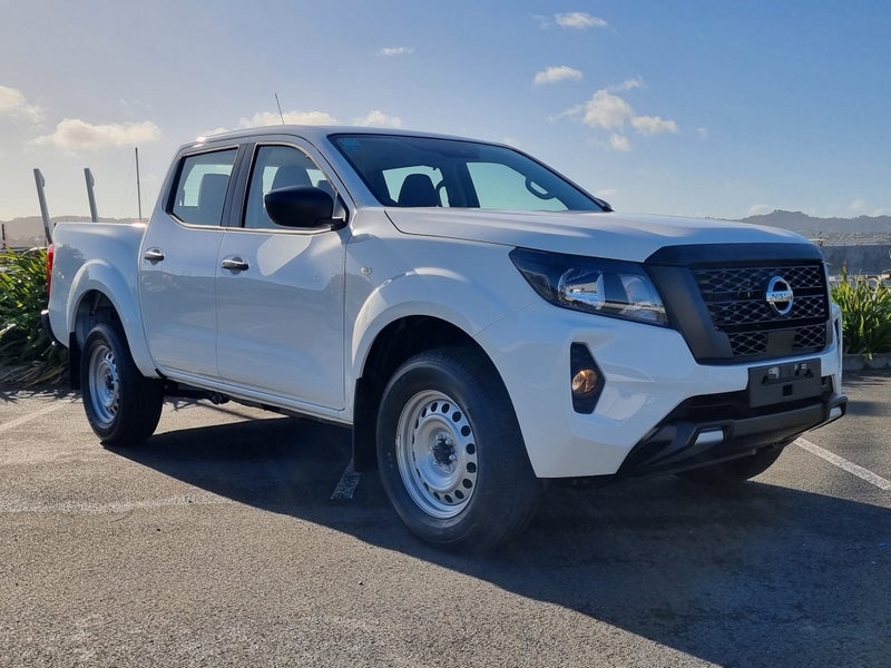 2025 Nissan Navara SL 2.3Diesel/6 Speed Manual image 1