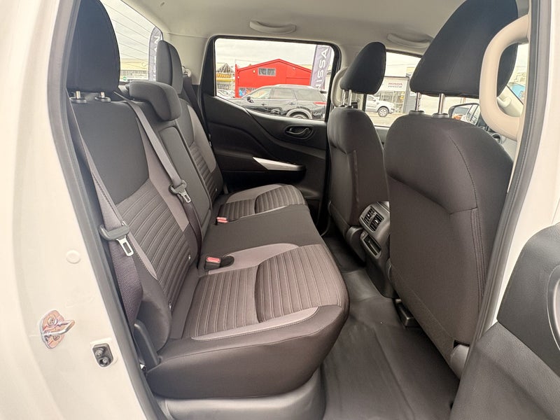 2025 Nissan Navara SL 4WD image 5