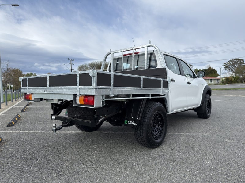 2025 Nissan Navara SL Flatdeck 4x4 Manual image 5