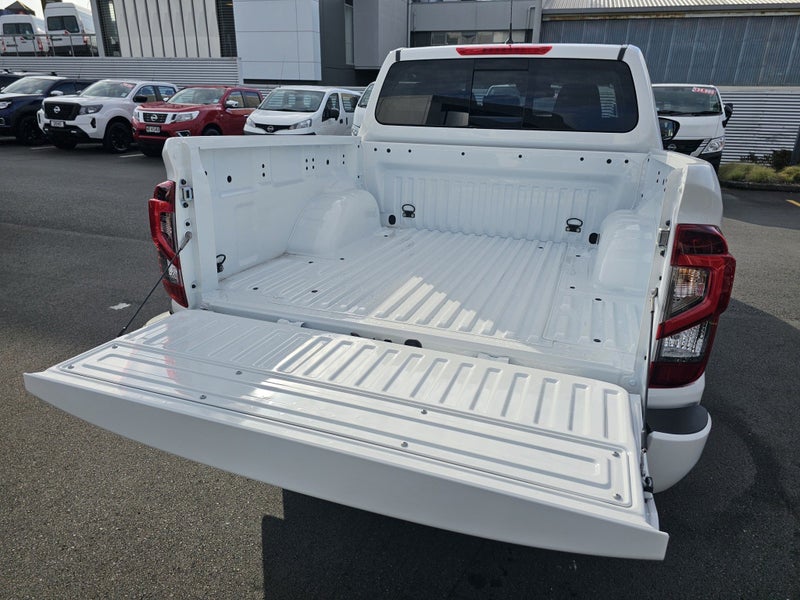 2025 Nissan Navara ST 2.3/4WD image 5