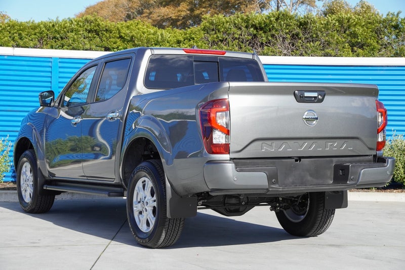 2025 Nissan Navara ST 4x4 auto image 5