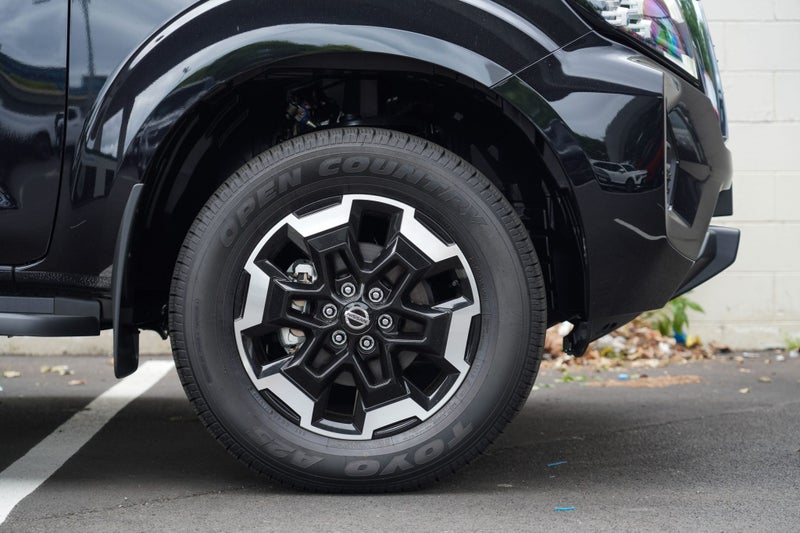2025 Nissan Navara ST-X 2.3D 4WD 4Dr Ute image 5