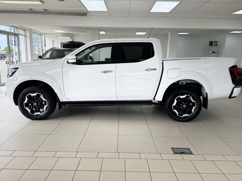 2025 Nissan Navara St-X 2.3D/4Wd/7At image 4
