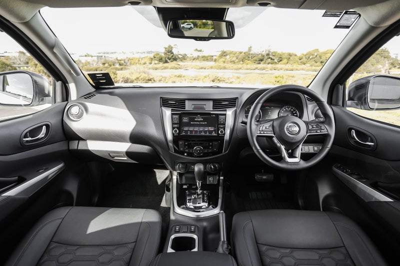 2025 Nissan Navara ST-X 2.3D/4Wd/7At image 2
