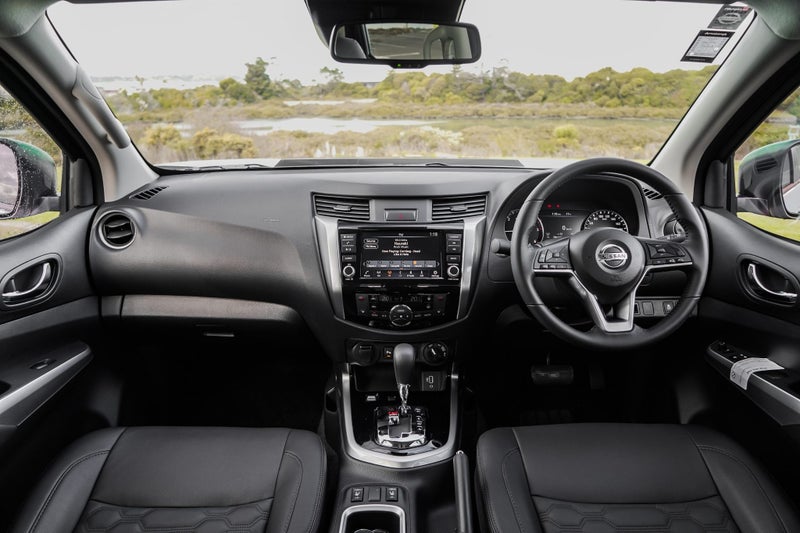 2025 Nissan Navara St-X 2.3D 4WD AUTO image 2