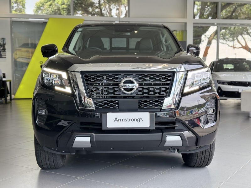 2025 Nissan Navara ST-X 2.3D/7AT image 3