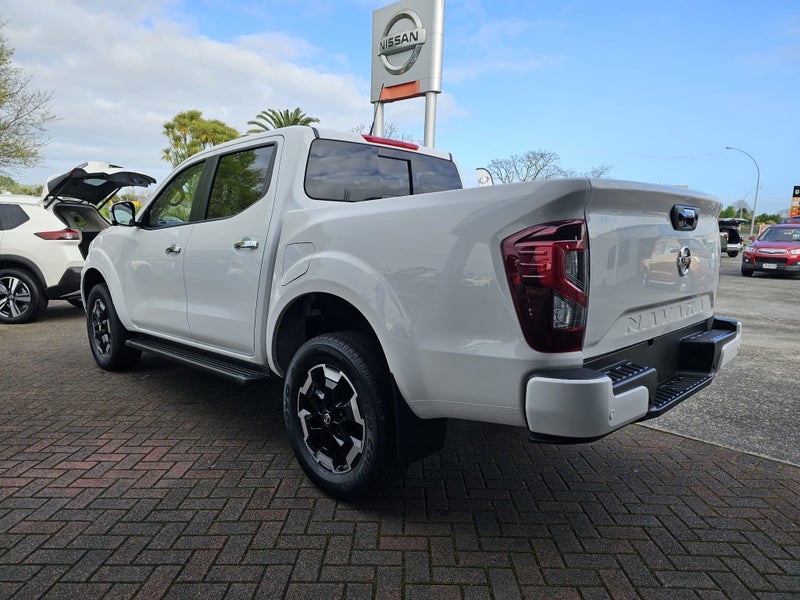 2025 Nissan Navara ST-X 4WD/4x4 image 5