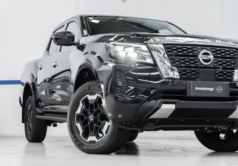 2025 Nissan Navara ST-X 4WD TOP SPEC image 5
