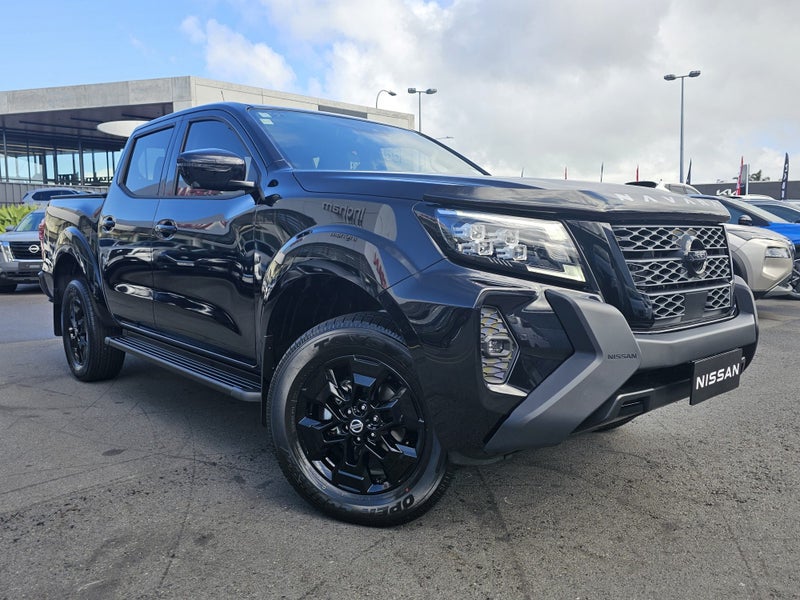 2025 Nissan Navara ST-X BLACK EDITION image 5