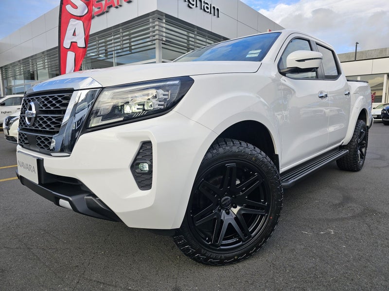 2025 Nissan Navara ST-X SPORT 4WD image 2