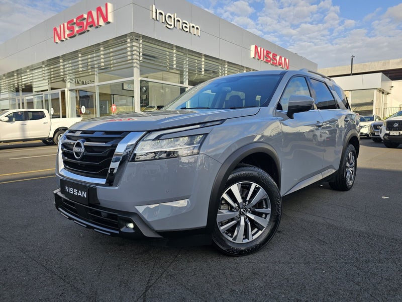 2025 Nissan Pathfinder Ti 3.5 4WD image 1