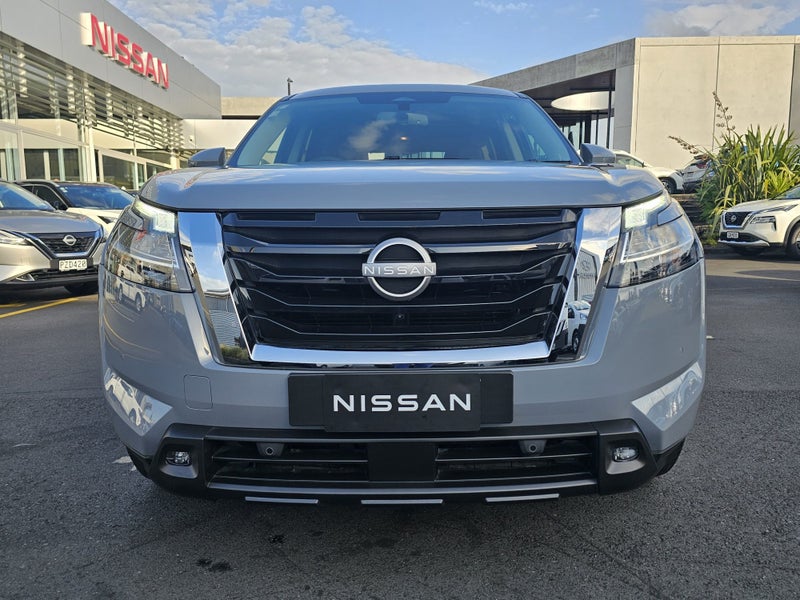 2025 Nissan Pathfinder Ti 3.5 4WD image 3