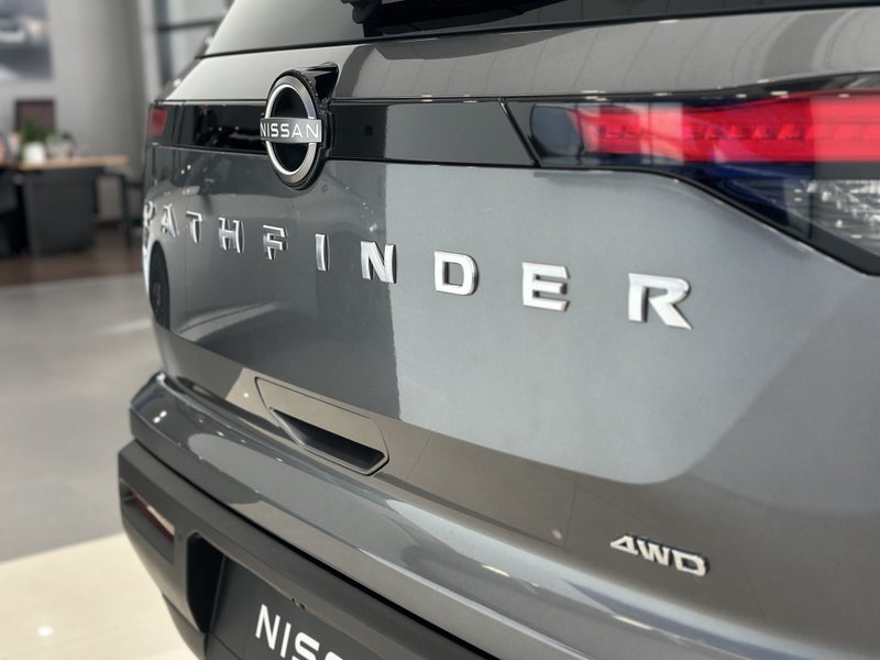 2025 Nissan Pathfinder Ti 3.5P | 4WD | 9 Speed... image 5