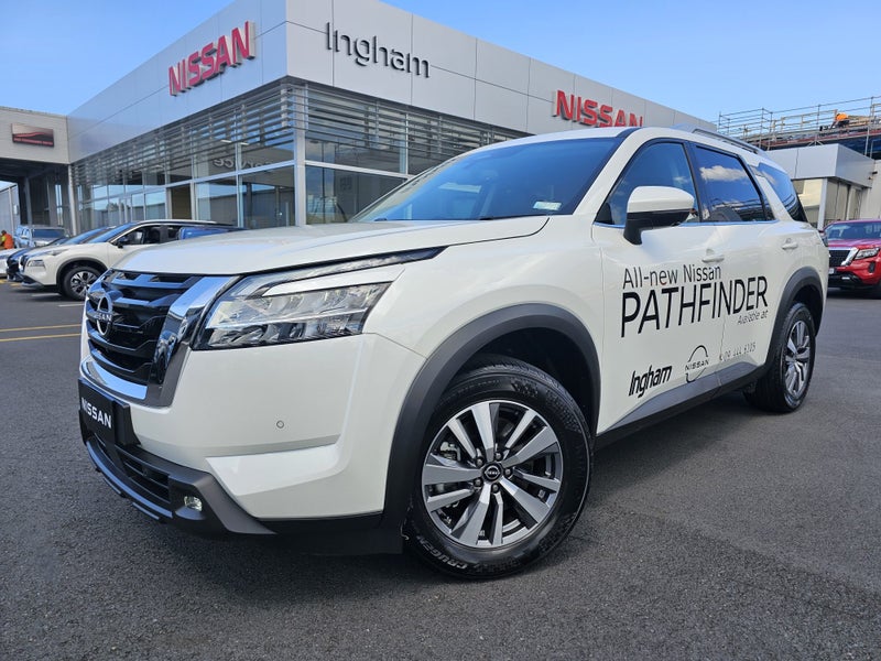 2025 Nissan Pathfinder Ti image 1