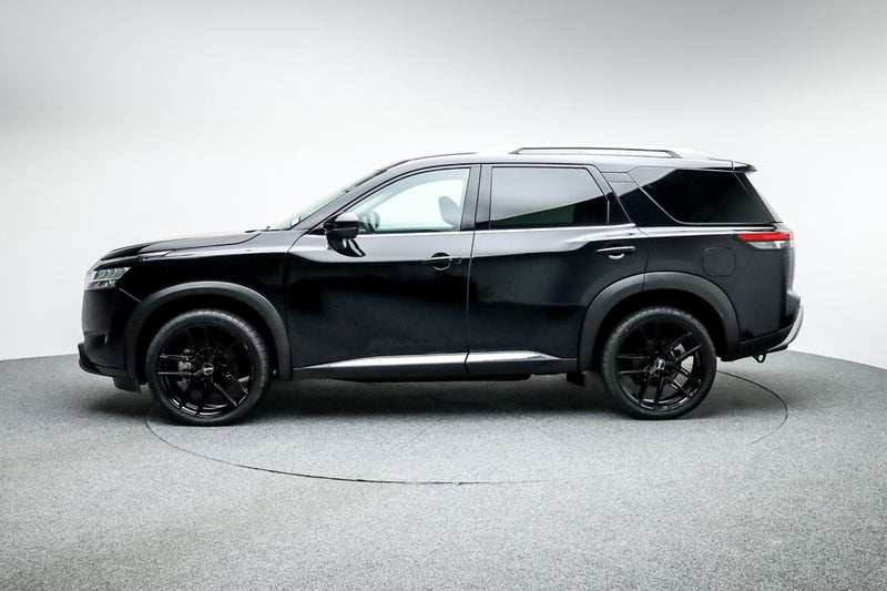 2025 Nissan Pathfinder Ti-L 4WD 7 Seat image 4