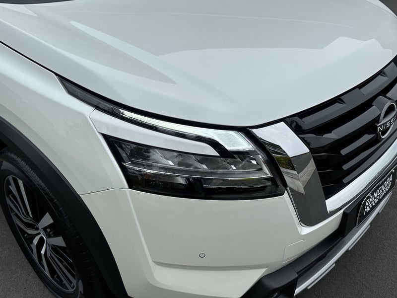 2025 Nissan Pathfinder Ti-L 4WD - The ultimate... image 4