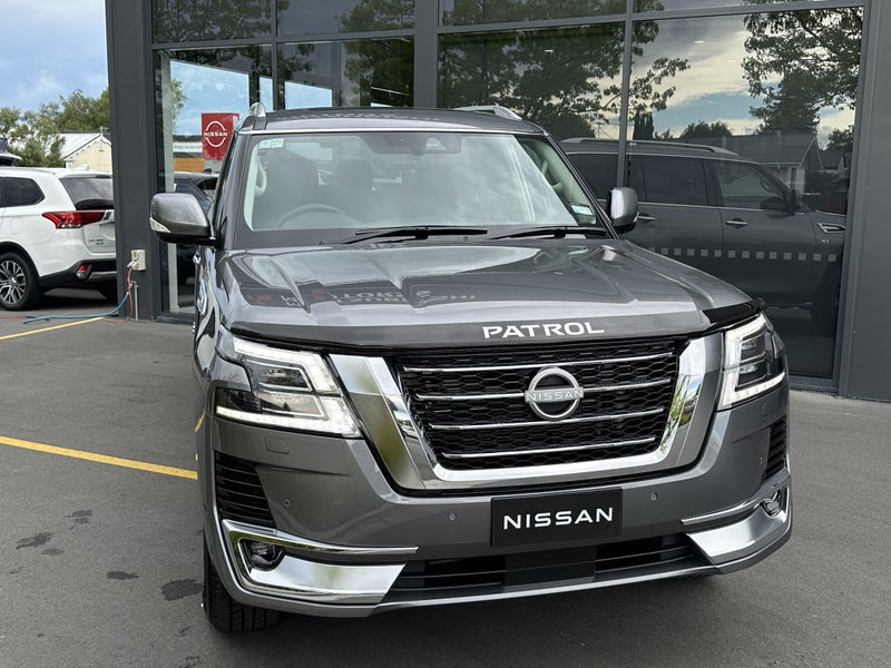 2025 Nissan Patrol Ti-L 5.6P/4Wd/7At - LAST OF... image 2