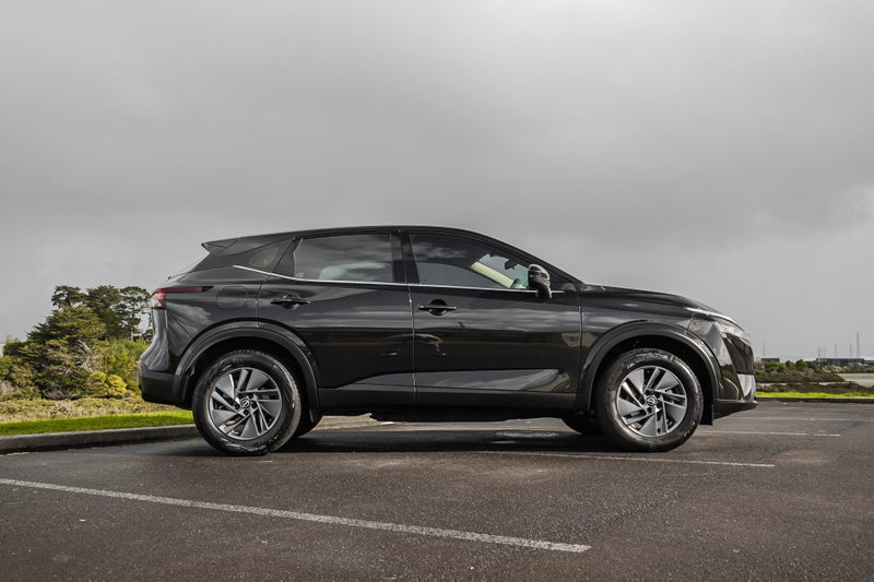 2025 Nissan Qashqai ST 1.3Pt/6Cvt image 3