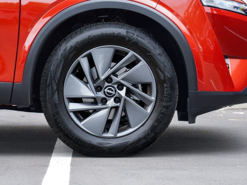 2025 Nissan Qashqai ST-L 1.3L TURBO SUV image 5