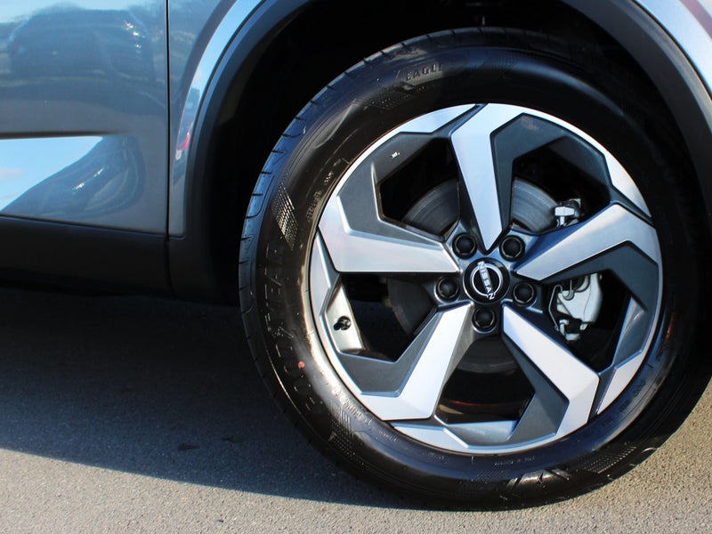 2025 Nissan Qashqai ST-L image 2