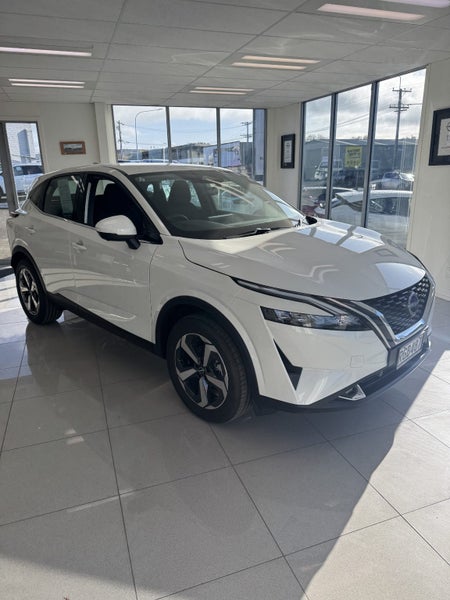 2025 Nissan Qashqai St-L image 1