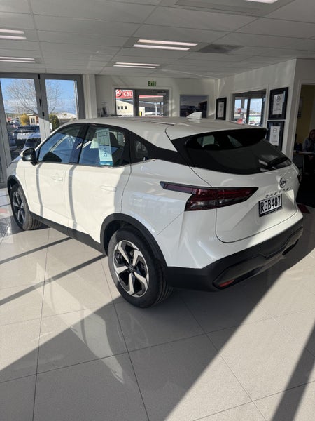 2025 Nissan Qashqai St-L image 4