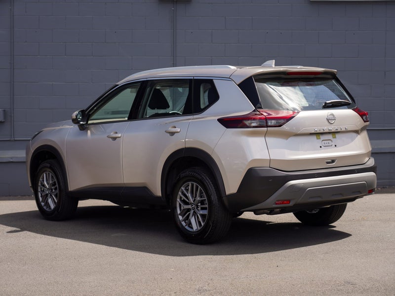 2025 Nissan X-Trail 2.5P ST Wagon image 2