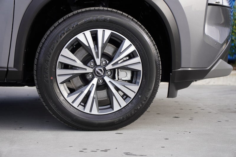 2025 Nissan X-Trail e-power ST-L 4x4 image 4
