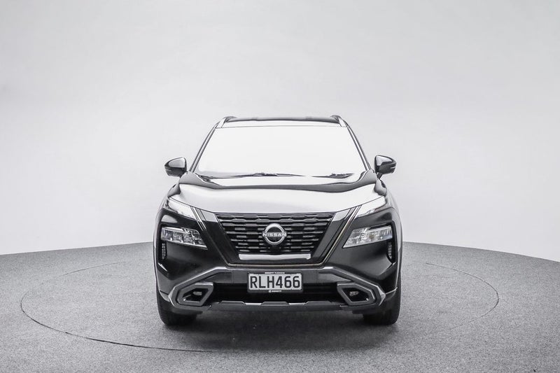 2025 Nissan X-Trail N-TREK image 3